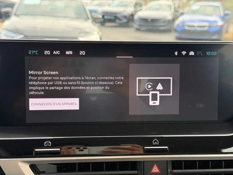 Photo de la voiture CITROEN C4 Hybride 136 e-DCS6 Plus