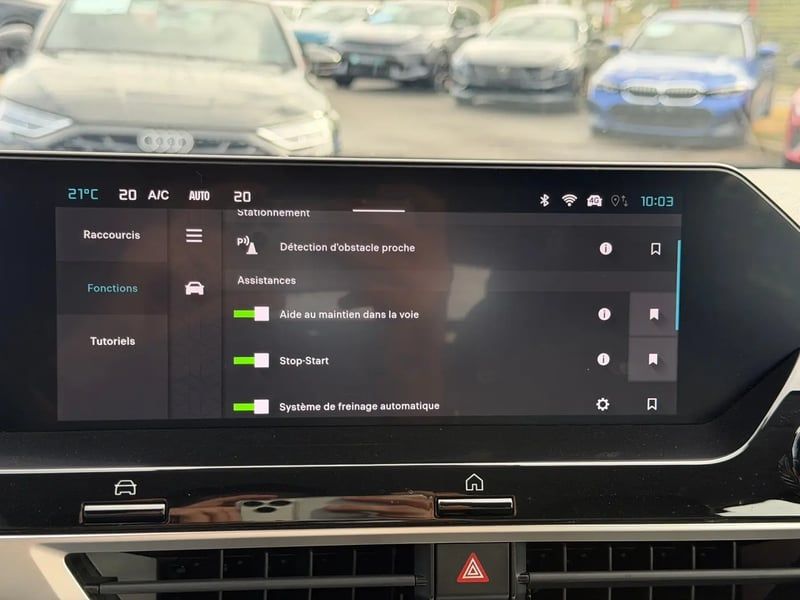Photo de la voiture CITROEN C4 Hybride 136 e-DCS6 Plus