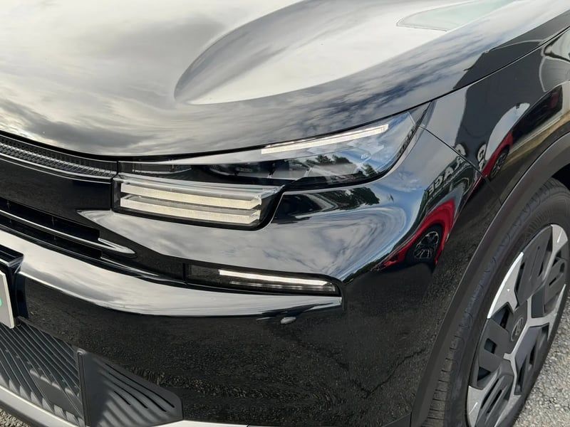 Photo de la voiture CITROEN C4 Hybride 136 e-DCS6 Plus