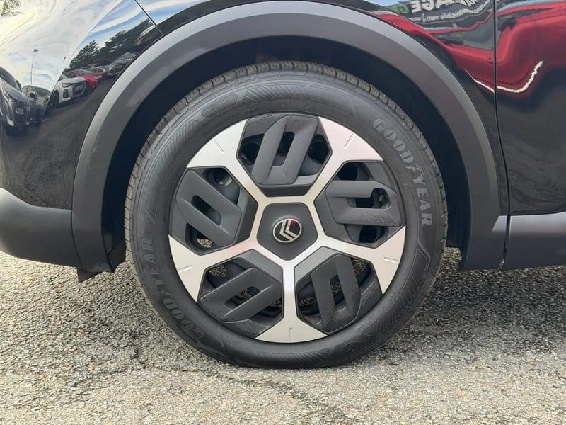 Photo de la voiture CITROEN C4 Hybride 136 e-DCS6 Plus