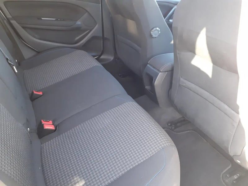 Photo de la voiture PEUGEOT 308 SW PureTech 130ch S&S BVM6 Allure