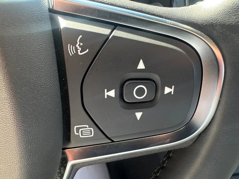 Photo de la voiture VOLVO S60 B4 197 ch DCT7 Start