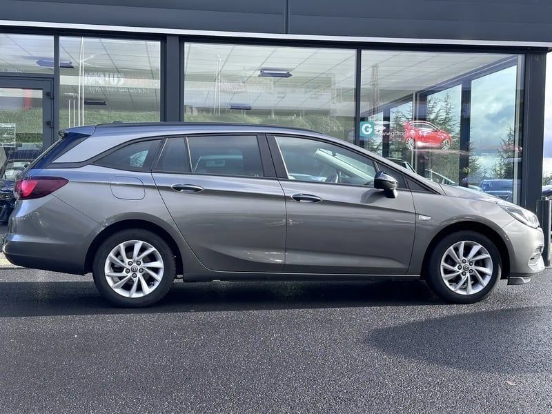 Photo de la voiture OPEL ASTRA SPORTS TOURER 1.5 Diesel 122 ch BVM6 Edition Business