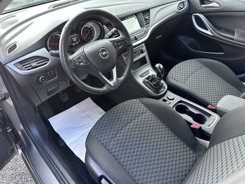 Photo de la voiture OPEL ASTRA SPORTS TOURER 1.5 Diesel 122 ch BVM6 Edition Business