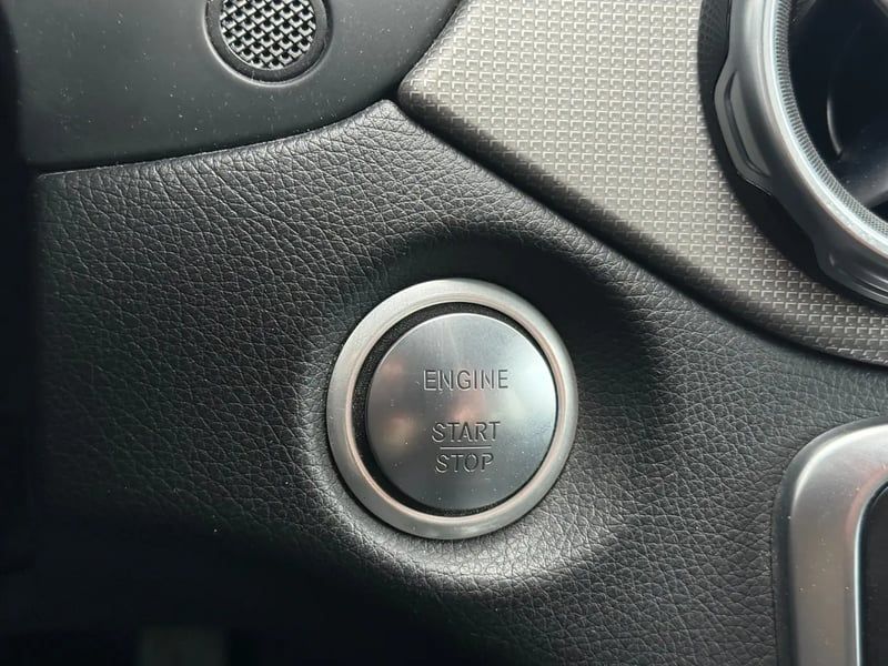 Photo de la voiture MERCEDES GLA 200 7-G DCT Sensation