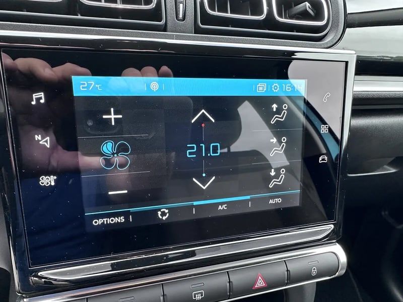 Photo de la voiture CITROEN C3 PureTech 110 S&S EAT6 Shine Pack