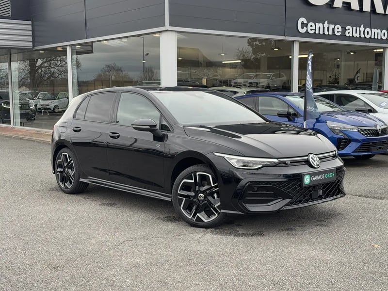 Photo de la voiture VOLKSWAGEN GOLF 2.0 TDI 150 DSG7 R-Line