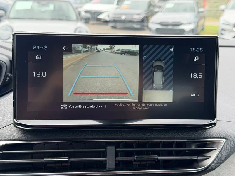 Photo de la voiture PEUGEOT 3008 PureTech 130ch S&S BVM6 GT