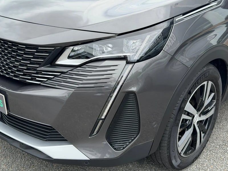 Photo de la voiture PEUGEOT 3008 PureTech 130ch S&S BVM6 GT