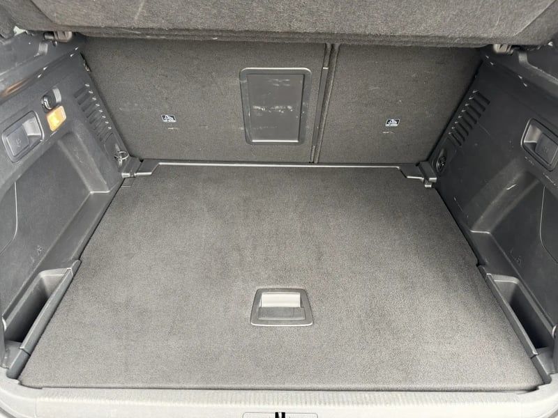 Photo de la voiture PEUGEOT 3008 PureTech 130ch S&S BVM6 GT