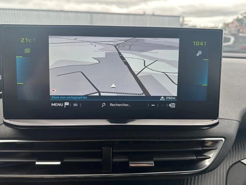 Photo de la voiture PEUGEOT 3008 Hybrid 180 e-EAT8 Allure Pack