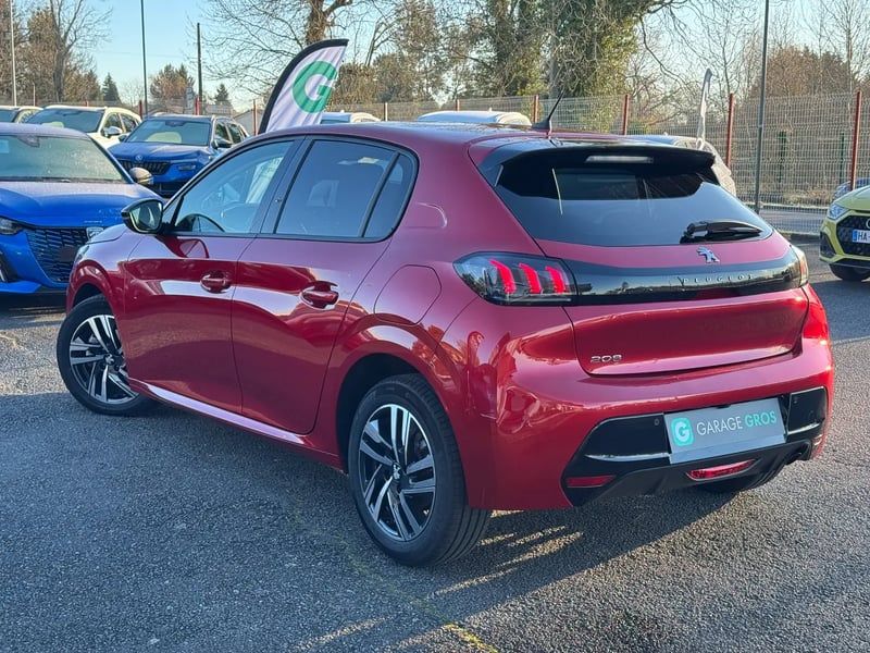 Photo de la voiture PEUGEOT 208 PureTech 100 S&S BVM6 Allure Pack