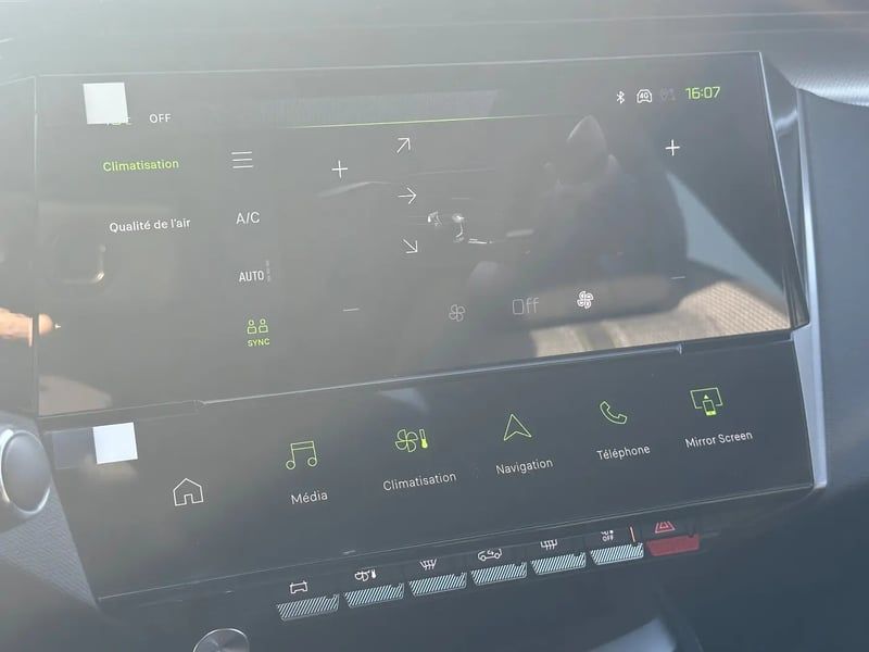 Photo de la voiture PEUGEOT 308 BlueHDi 130ch S&S EAT8 GT