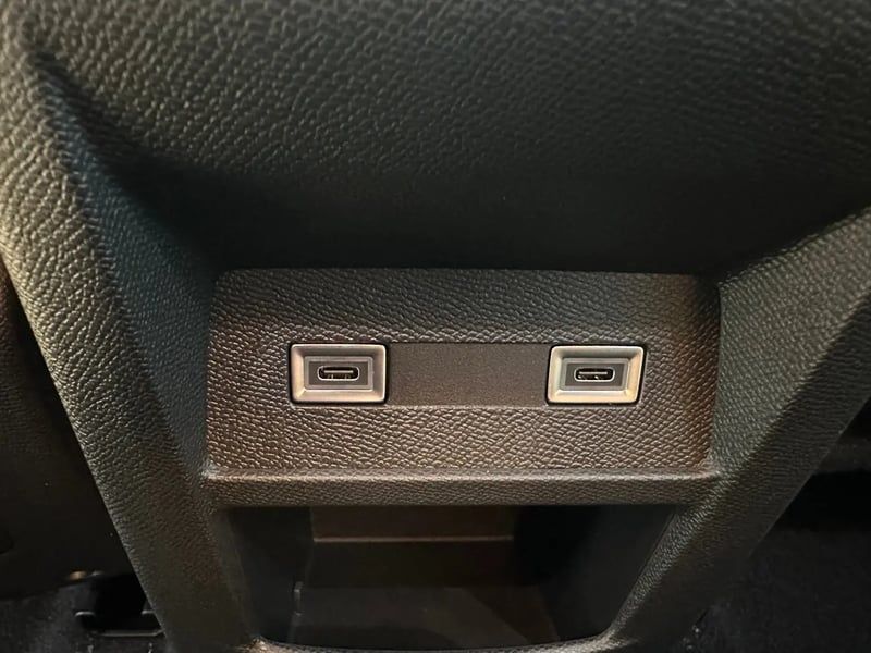 Photo de la voiture PEUGEOT 308 BlueHDi 130ch S&S EAT8 GT