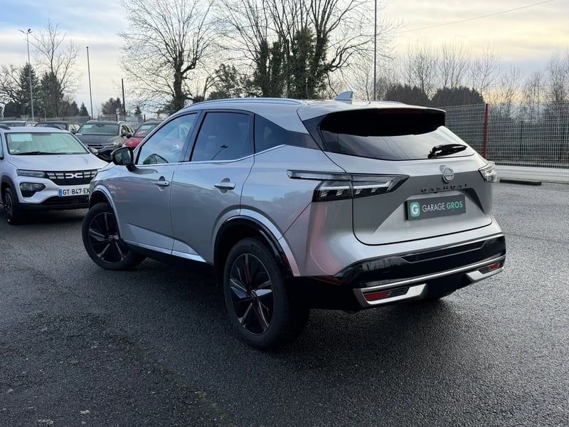 Photo de la voiture NISSAN QASHQAI Mild Hybrid 158 ch Xtronic Tekna