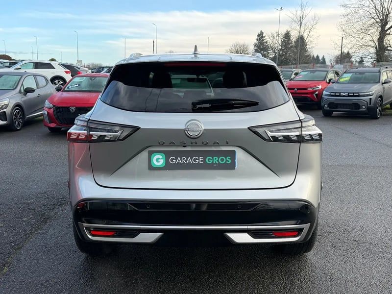 Photo de la voiture NISSAN QASHQAI Mild Hybrid 158 ch Xtronic Tekna