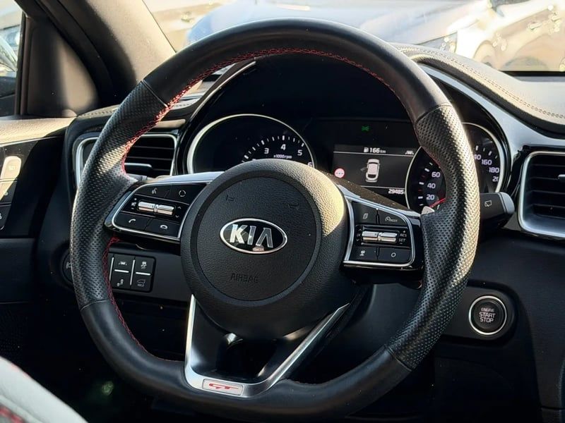 Photo de la voiture KIA PROCEED 1.6 T-GDi 204 ch ISG DCT7 GT
