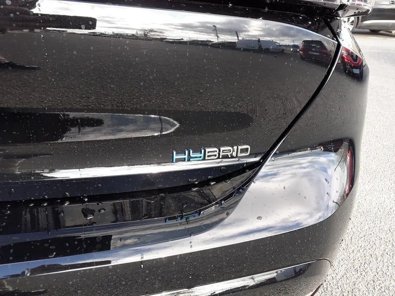 Photo de la voiture PEUGEOT 308 PHEV 225 e-EAT8 GT