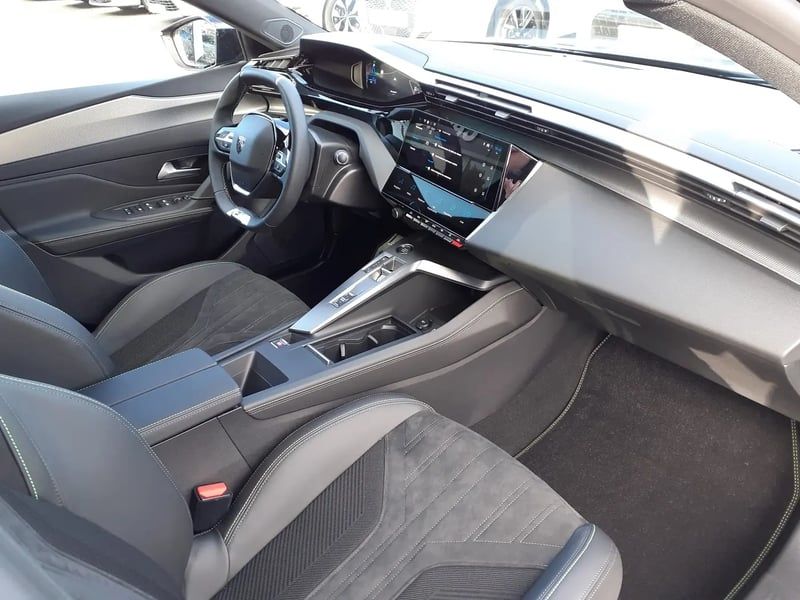 Photo de la voiture PEUGEOT 308 PHEV 225 e-EAT8 GT