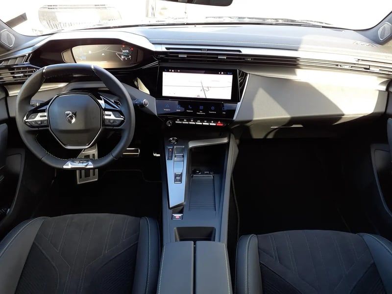 Photo de la voiture PEUGEOT 308 PHEV 225 e-EAT8 GT