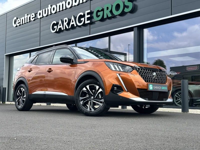 Photo de la voiture PEUGEOT 2008 PureTech 130 S&S EAT8 GT Line