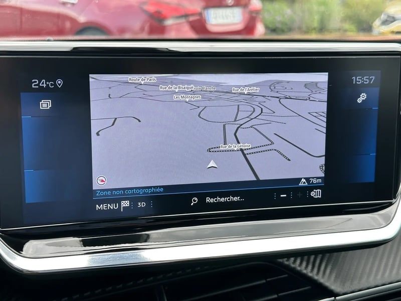 Photo de la voiture PEUGEOT 2008 PureTech 130 S&S EAT8 GT Line