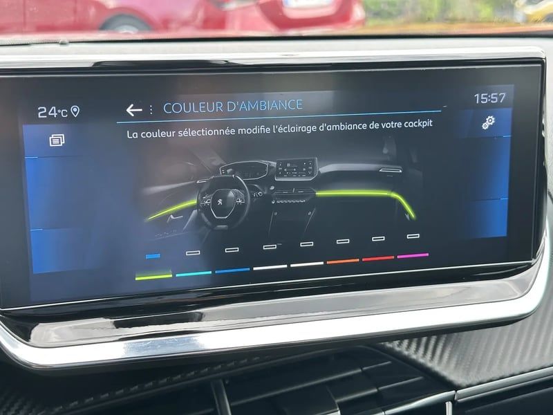 Photo de la voiture PEUGEOT 2008 PureTech 130 S&S EAT8 GT Line