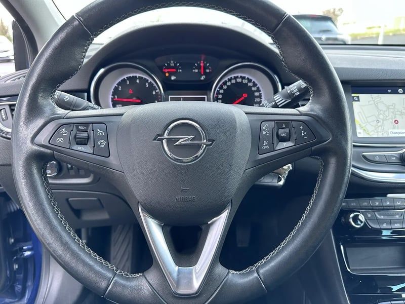 Photo de la voiture OPEL ASTRA 1.2 Turbo 145 ch BVM6 Elegance GPS - 5P