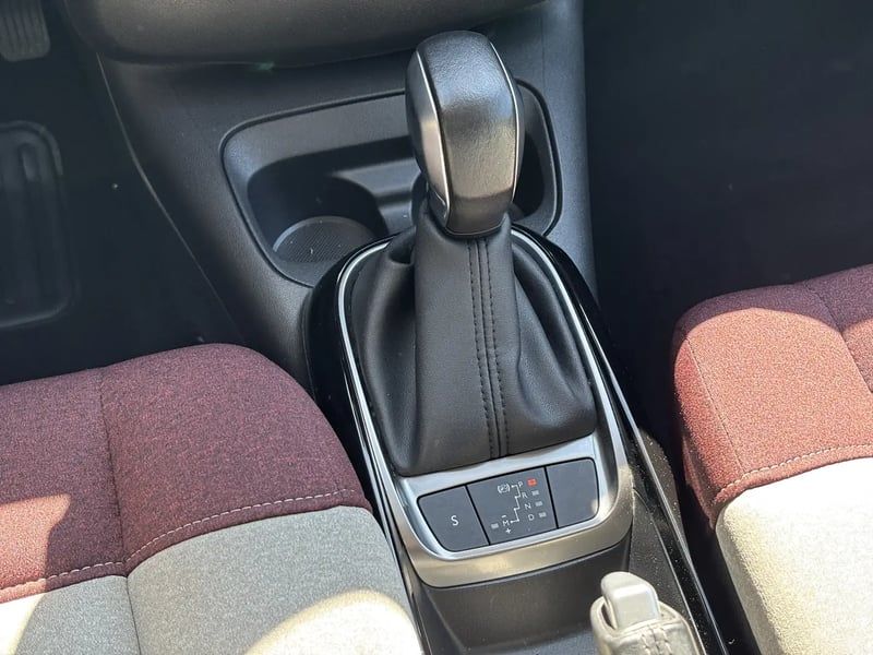 Photo de la voiture CITROEN C4 CACTUS PureTech 110 S&S EAT6 Shine