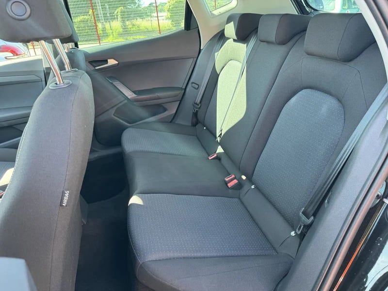 Photo de la voiture SEAT ARONA 1.0 TSI 110 ch Start/Stop BVM6 Copa