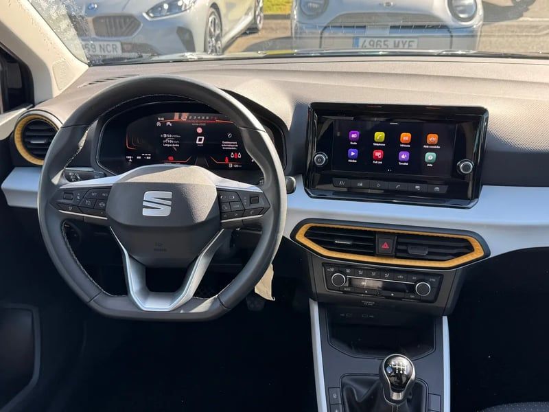 Photo de la voiture SEAT ARONA 1.0 TSI 110 ch Start/Stop BVM6 Copa