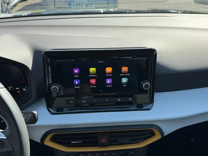 Photo de la voiture SEAT ARONA 1.0 TSI 110 ch Start/Stop BVM6 Copa