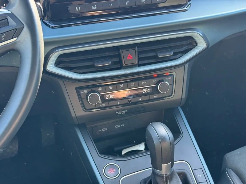 Photo de la voiture SEAT ARONA 1.0 TSI 115 ch Start/Stop DSG7 Xperience
