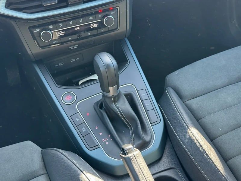 Photo de la voiture SEAT ARONA 1.0 TSI 115 ch Start/Stop DSG7 Xperience