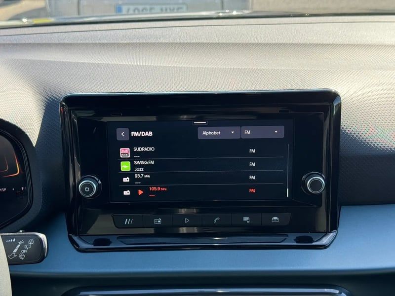Photo de la voiture SEAT ARONA 1.0 TSI 115 ch Start/Stop DSG7 Xperience
