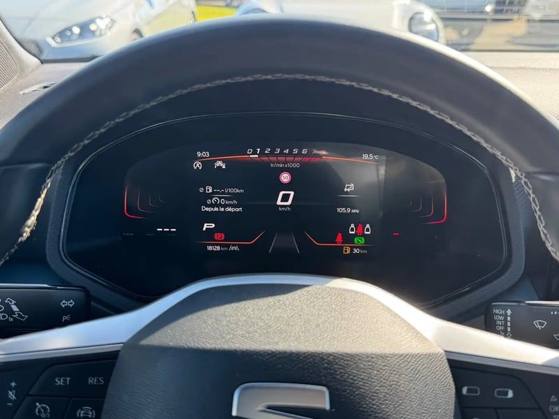 Photo de la voiture SEAT ARONA 1.0 TSI 115 ch Start/Stop DSG7 Xperience