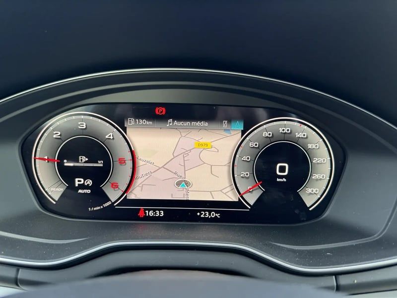 Photo de la voiture AUDI Q5 SPORTBACK 40 TDI 204 S tronic 7 Quattro Design