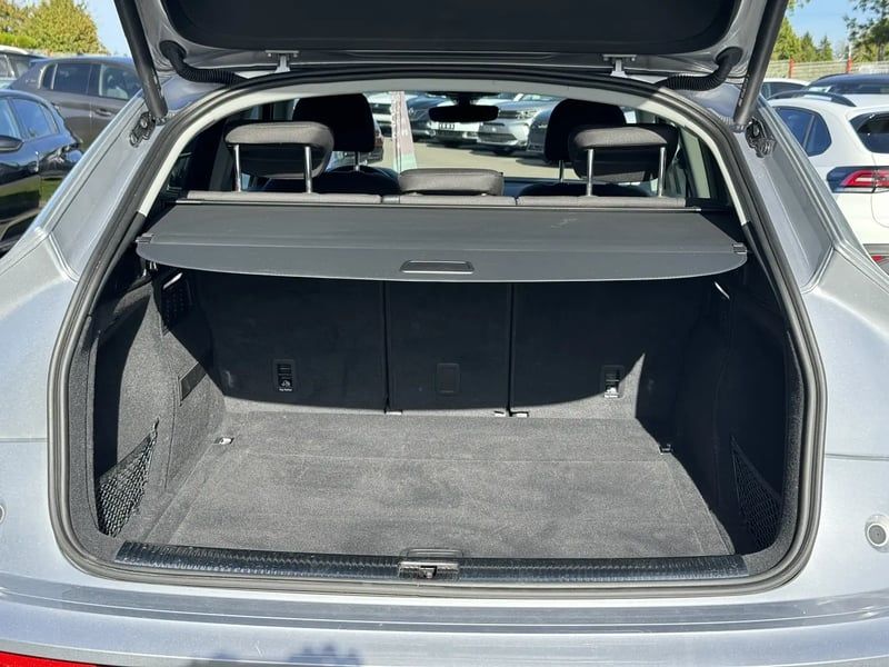 Photo de la voiture AUDI Q5 SPORTBACK 40 TDI 204 S tronic 7 Quattro Design