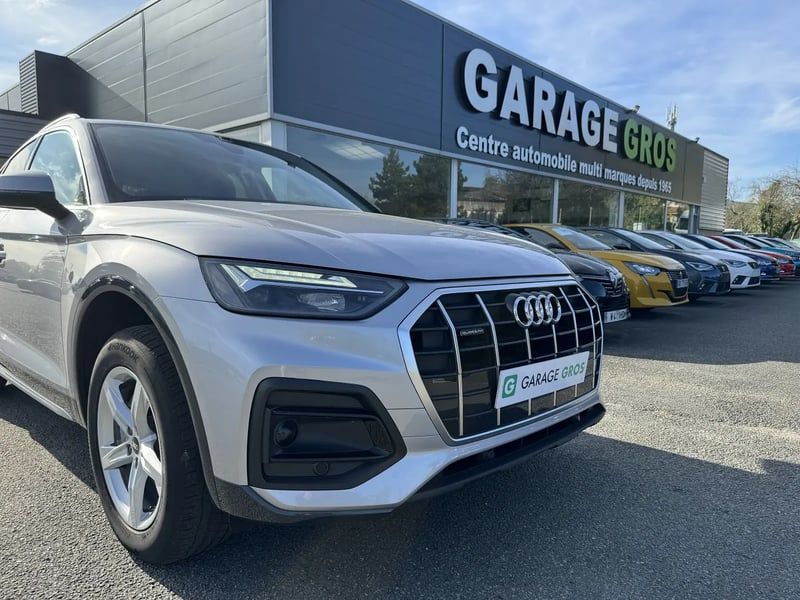 Photo de la voiture AUDI Q5 SPORTBACK 40 TDI 204 S tronic 7 Quattro Design