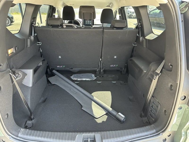 Photo de la voiture DACIA JOGGER Hybrid 140 7 places GSR2 Extreme