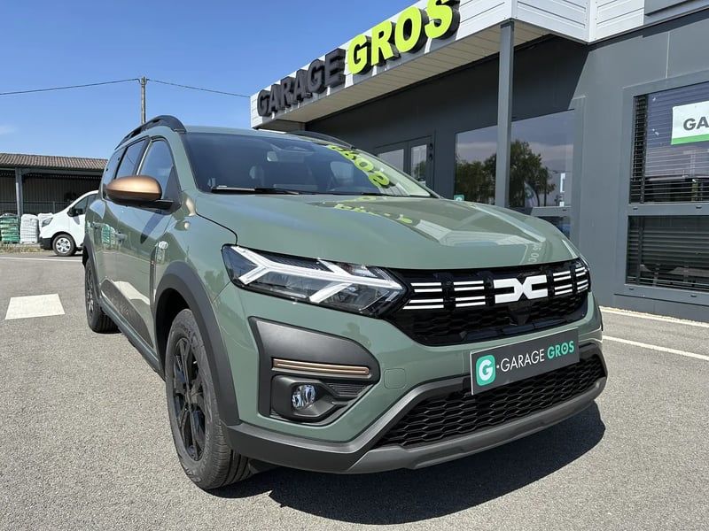 Photo de la voiture DACIA JOGGER Hybrid 140 7 places GSR2 Extreme