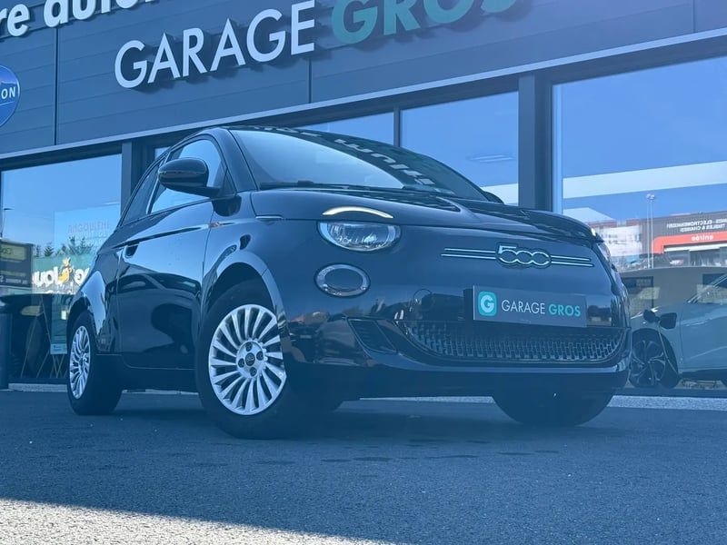 Photo de la voiture FIAT 500e BERLINE 500 e 118 ch Nouvelle 500