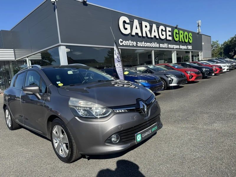 Photo de la voiture RENAULT CLIO IV ESTATE Estate IV dCi 90 Energy Intens