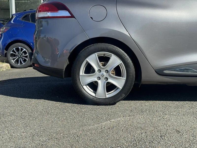 Photo de la voiture RENAULT CLIO IV ESTATE Estate IV dCi 90 Energy Intens
