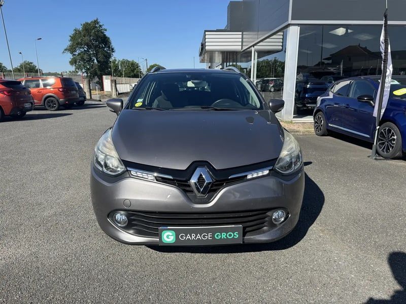 Photo de la voiture RENAULT CLIO IV ESTATE Estate IV dCi 90 Energy Intens