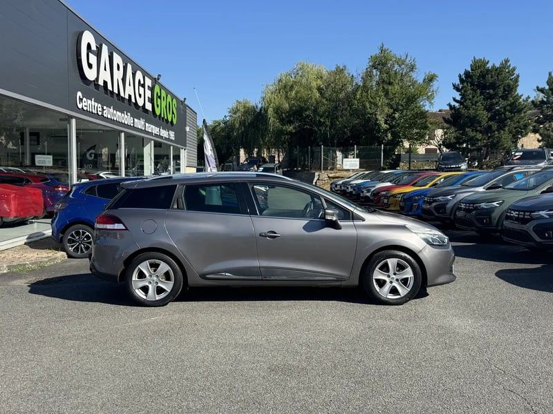 Photo de la voiture RENAULT CLIO IV ESTATE Estate IV dCi 90 Energy Intens