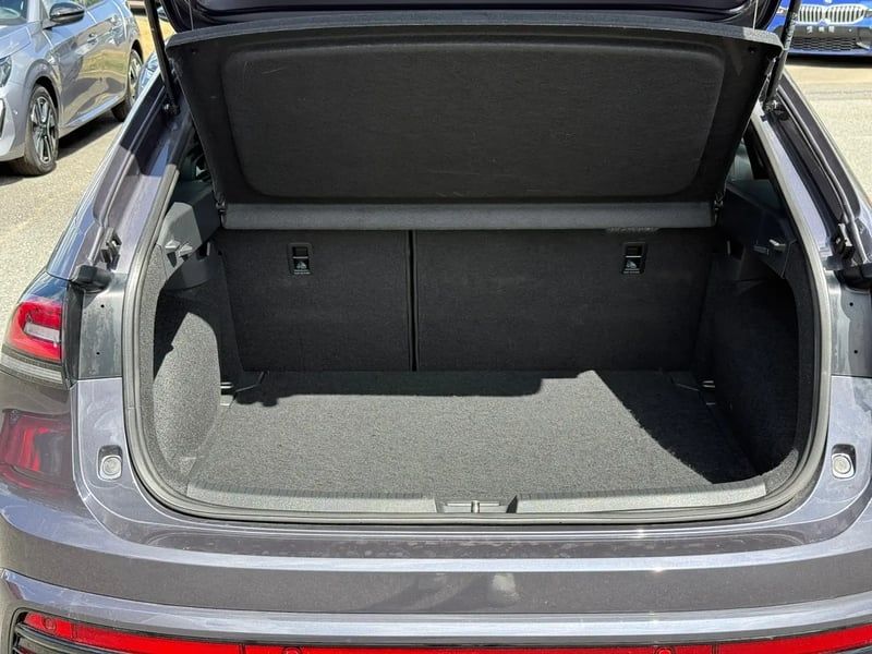 Photo de la voiture VOLKSWAGEN TAIGO 1.0 TSI 116 DSG7 R-Line