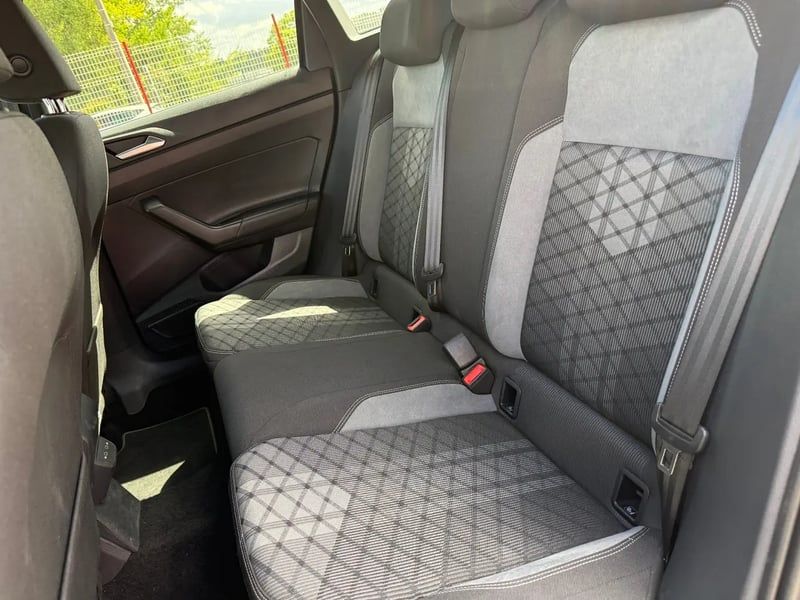 Photo de la voiture VOLKSWAGEN TAIGO 1.0 TSI 116 DSG7 R-Line