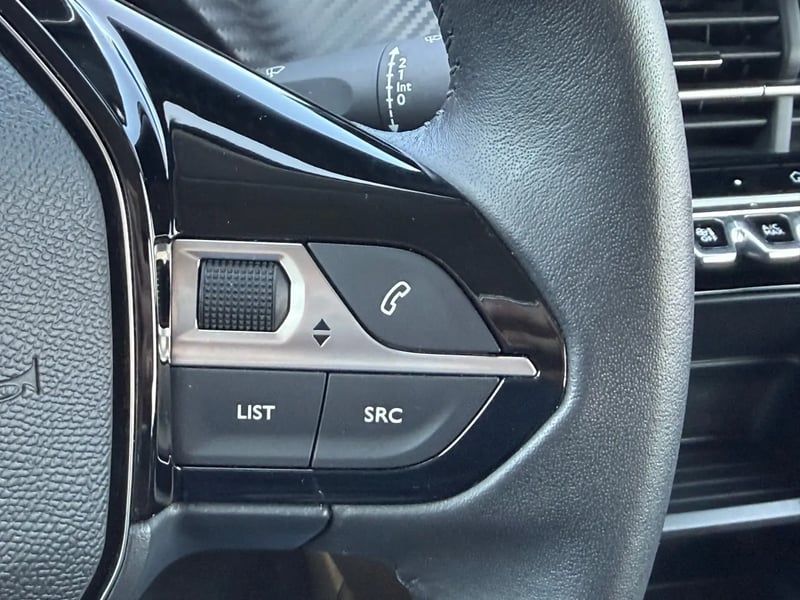 Photo de la voiture PEUGEOT 208 100 S&S BVM6 Style