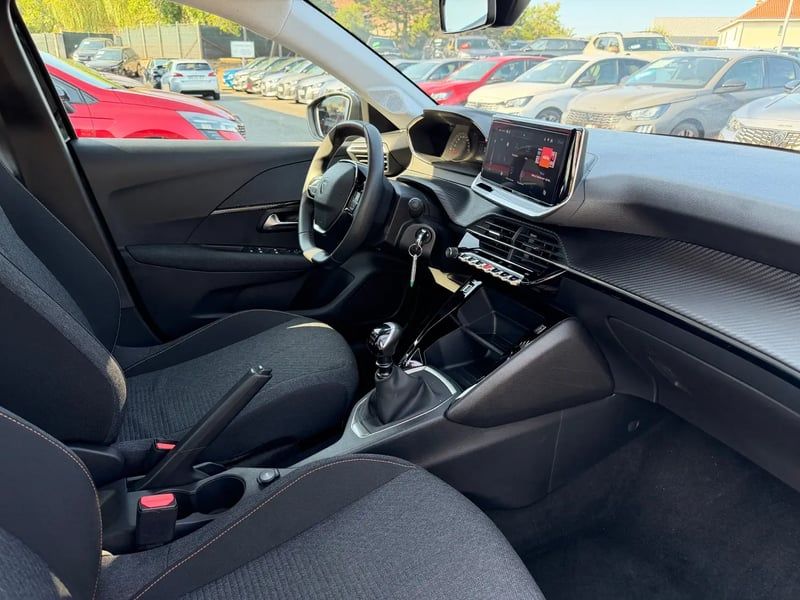 Photo de la voiture PEUGEOT 208 100 S&S BVM6 Style
